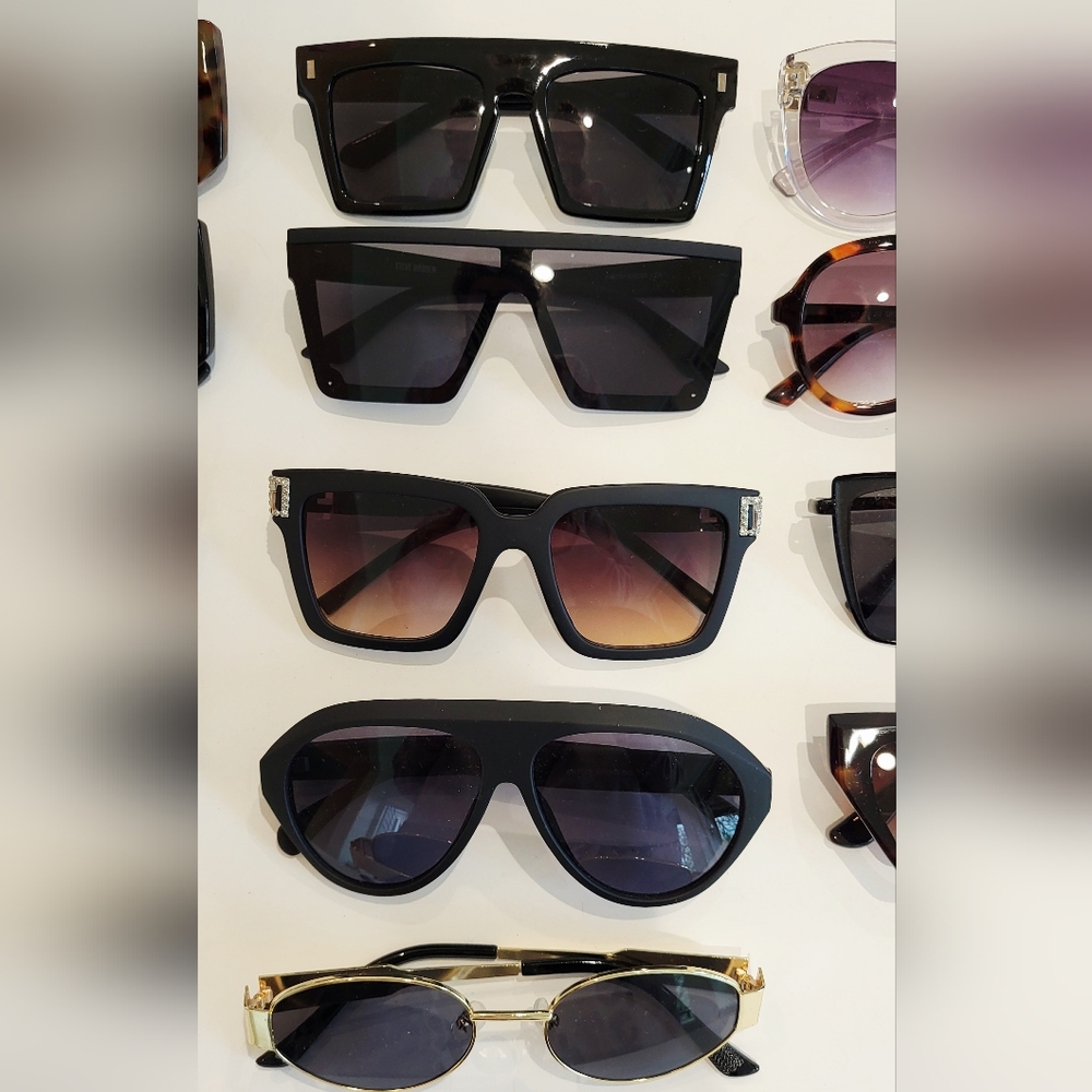 Sunglasses Collection - Picture 3 of 5